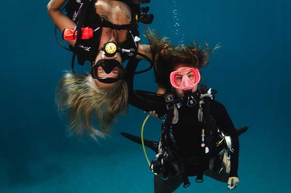 Stay-And-Dive-Carousel-2