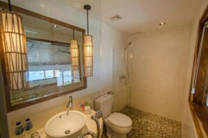 Seaview Room Bathroom
